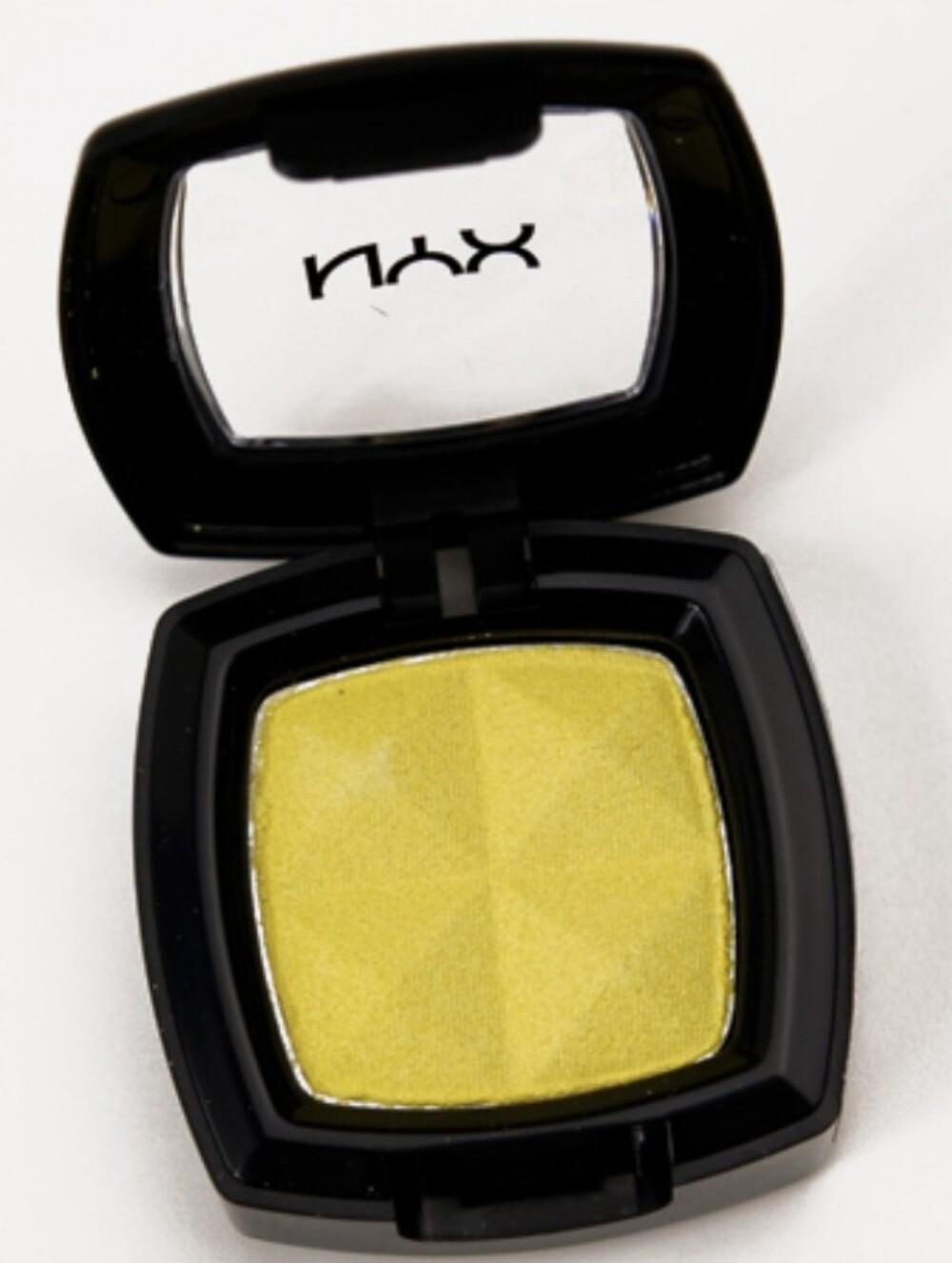 🧚‍♀️YELLOW FUNK NYX RARE Eyeshadow single NWT
